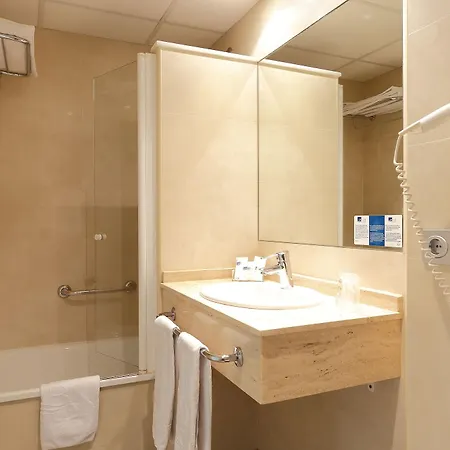 Santa Rosa, Blue Hotel 3*