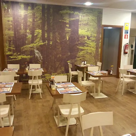 Santa Rosa, Blue Hotel Gijón