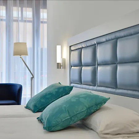 Hotel Santa Rosa, Blue Gijón