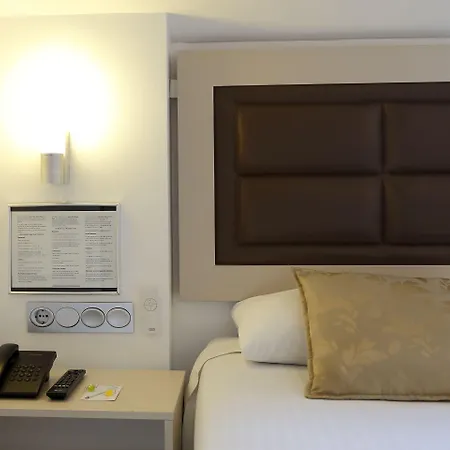 Santa Rosa, Blue Hotel Gijón