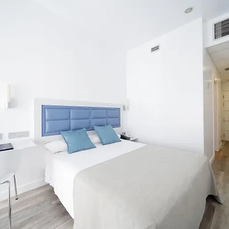 Santa Rosa, Blue Hotel 3*