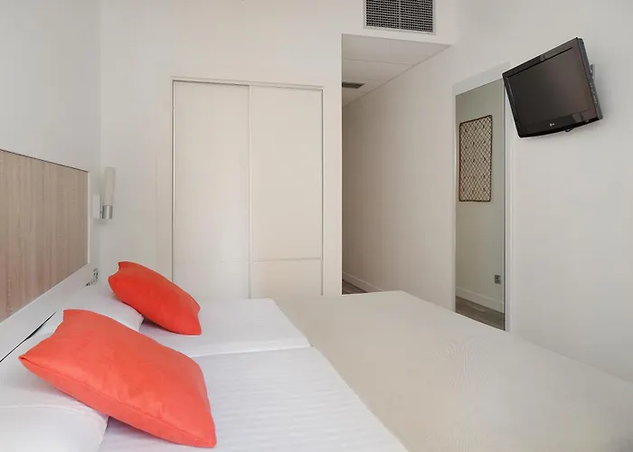 Otel Santa Rosa, Blue Gijón