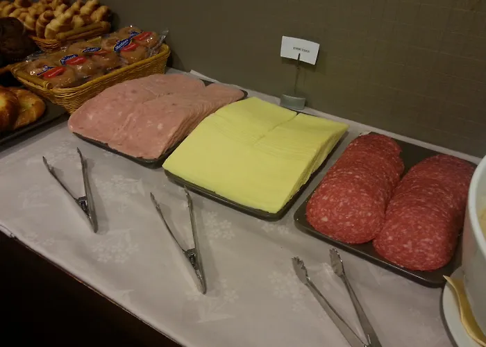 Santa Rosa, Blue Otel