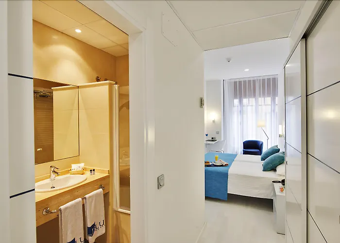 Santa Rosa, Blue Hotel 3*