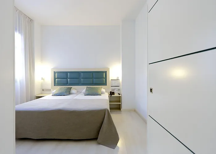 Hotel Santa Rosa, Blue 3*