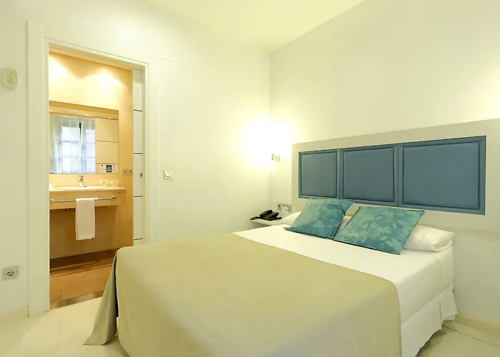 Santa Rosa, Blue Otel