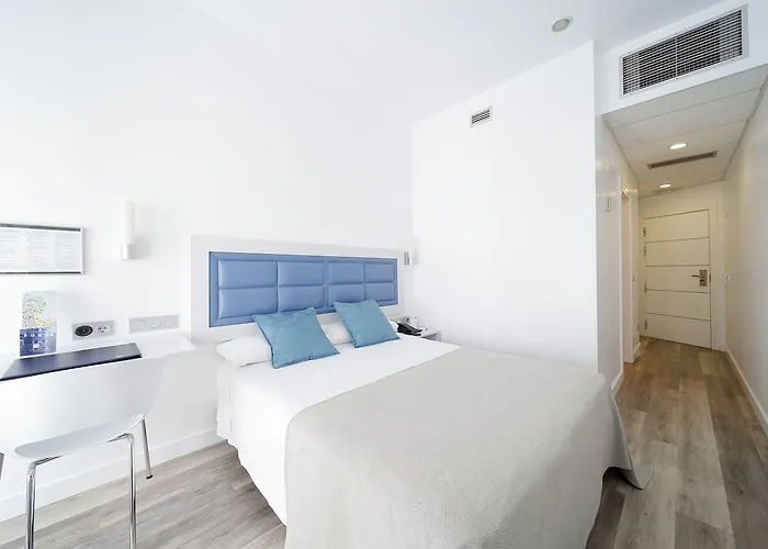 Santa Rosa, Blue Hotell 3*