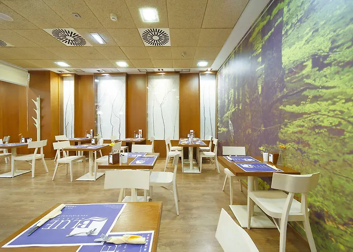 Santa Rosa, Blue Otel 3*