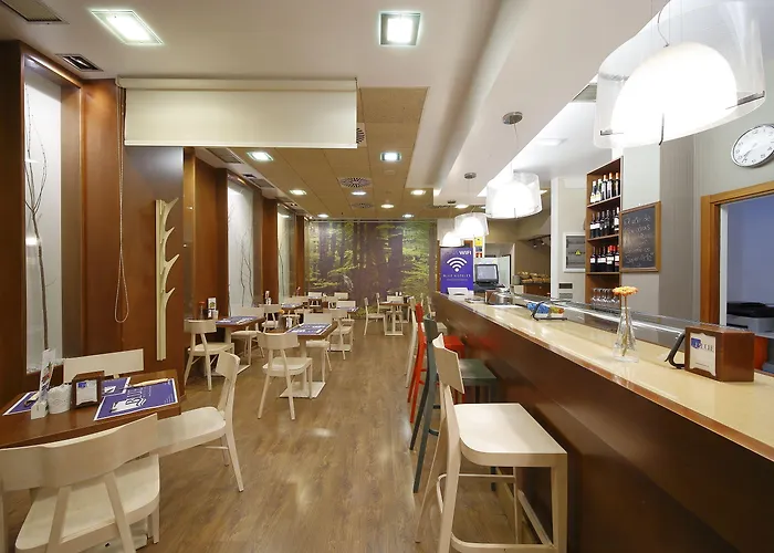 Santa Rosa, Blue Otel 3*