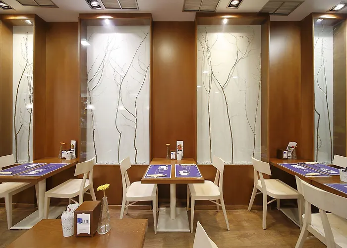 Santa Rosa, Blue Hotell Gijón