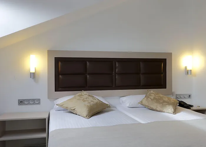 Santa Rosa, Blue Otel