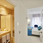 Santa Rosa, Blue Hotel 3*