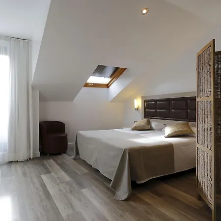Hotel Santa Rosa, Blue 3*